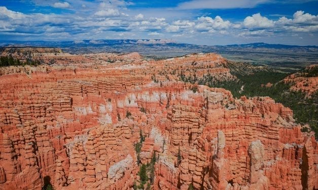 Hiking the Hoodoos in Bryce Canyon National Park, Utah