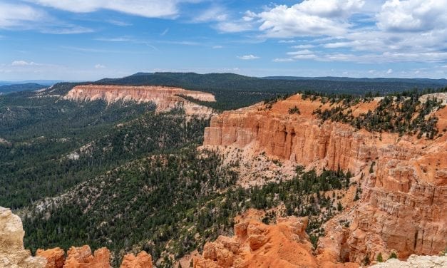 Hiking the Hoodoos in Bryce Canyon National Park, Utah