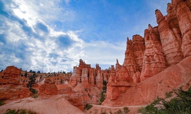 Hiking the Hoodoos in Bryce Canyon National Park, Utah