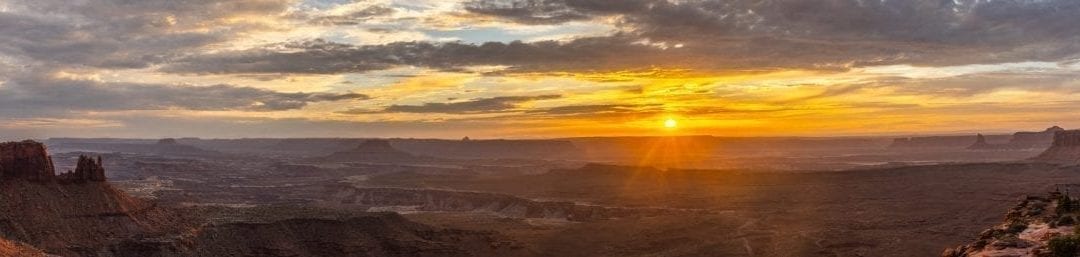 Sunset canyonlands panorama